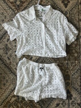 White Eyelet Cropped Button-Up Top - Women